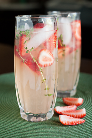 Strawberry Thyme Lemonade by Culinary Covers