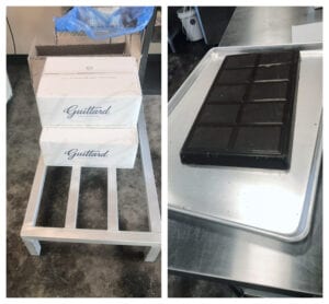 Large chocolate bars for the chocolate conveyor belt