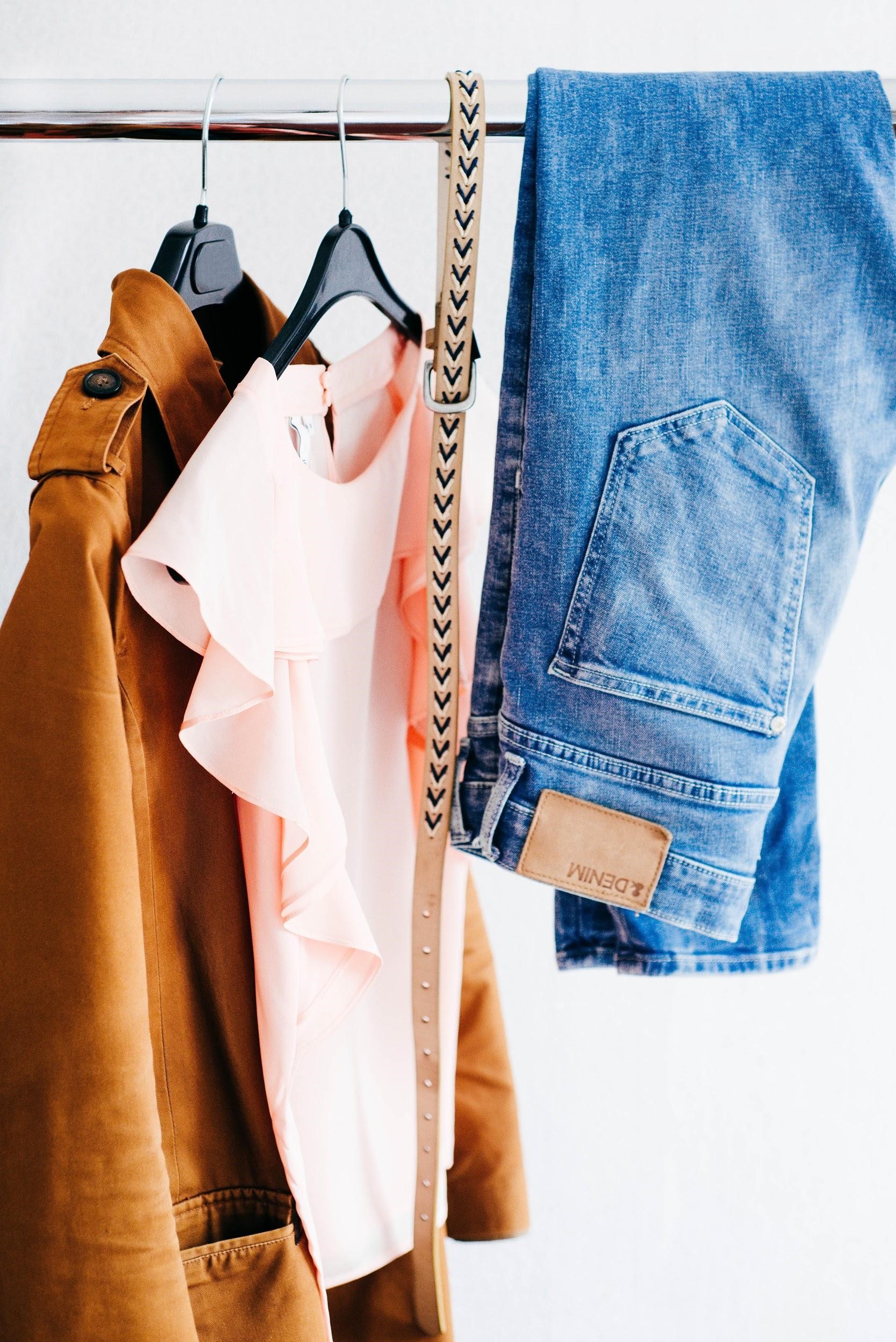 Save money while you fill your closet with these great apps!